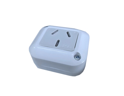 TOMA EXTERIOR BLANCO 20A